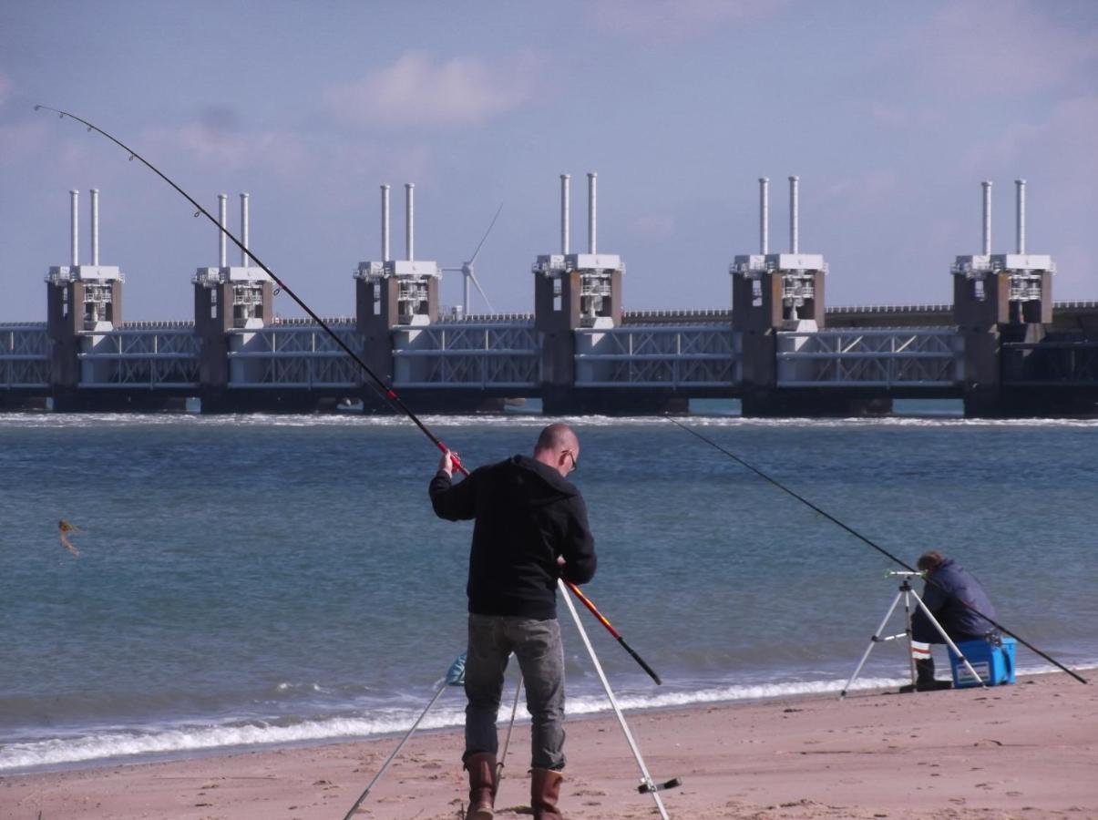 Comfortabel Vakantiehuis Aan Zee En Meer ! Kamperland Exteriör bild