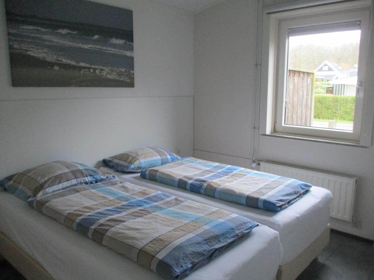 Comfortabel Vakantiehuis Aan Zee En Meer ! Kamperland Exteriör bild